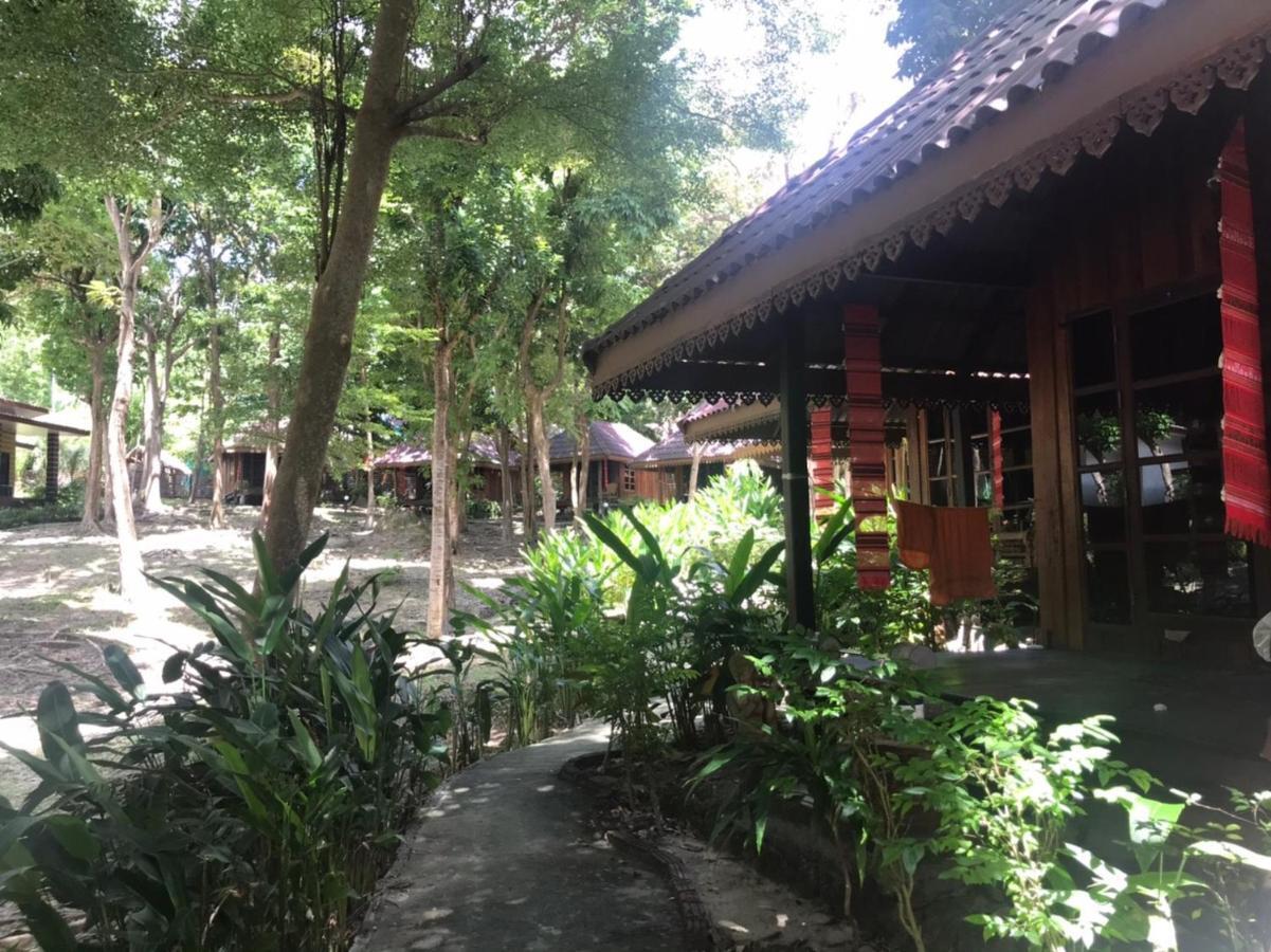 Lipe Sunset Forest Resort Екстериор снимка